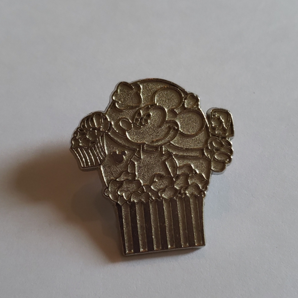 Disney trading pins